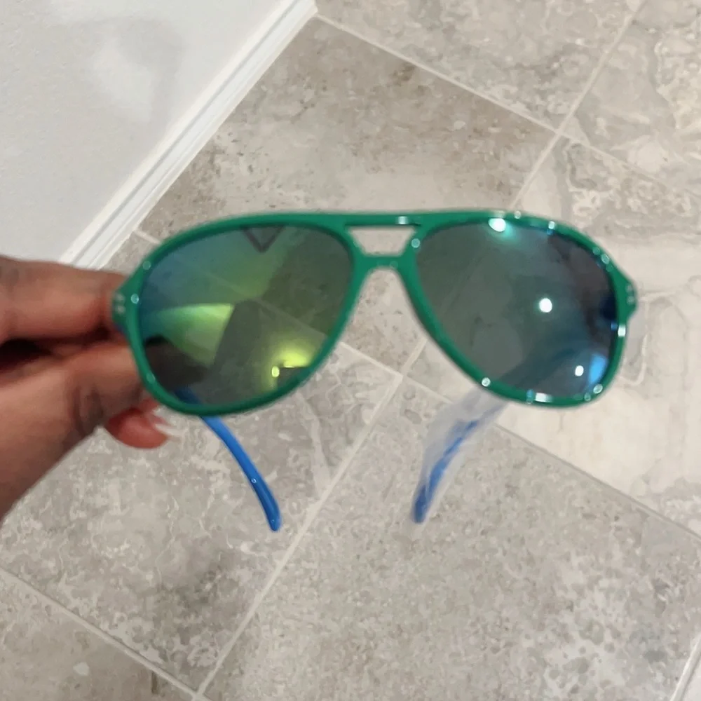 Stella McCartney Kids Reflective Sunglasses with Pouch Green Blue New w/Tag $249
